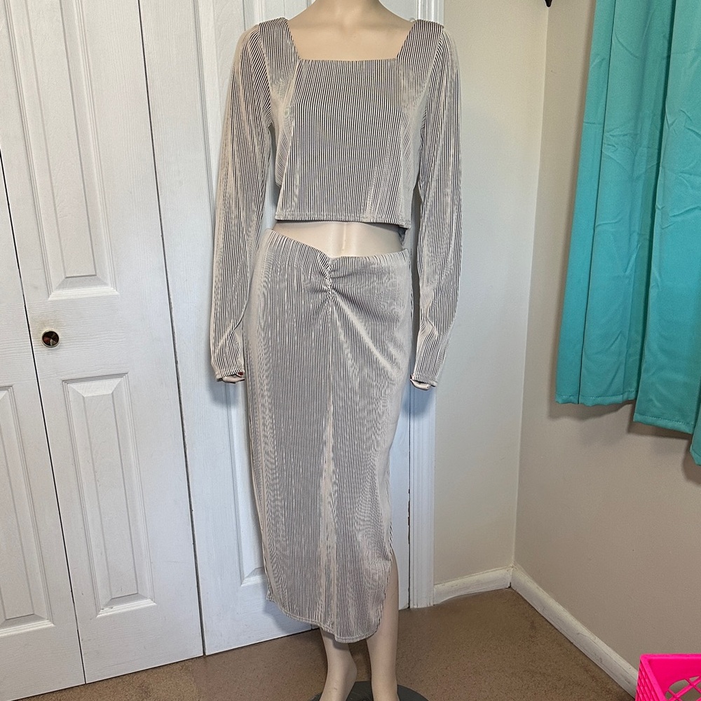 HYFVE Cream Pencil Skirt Set